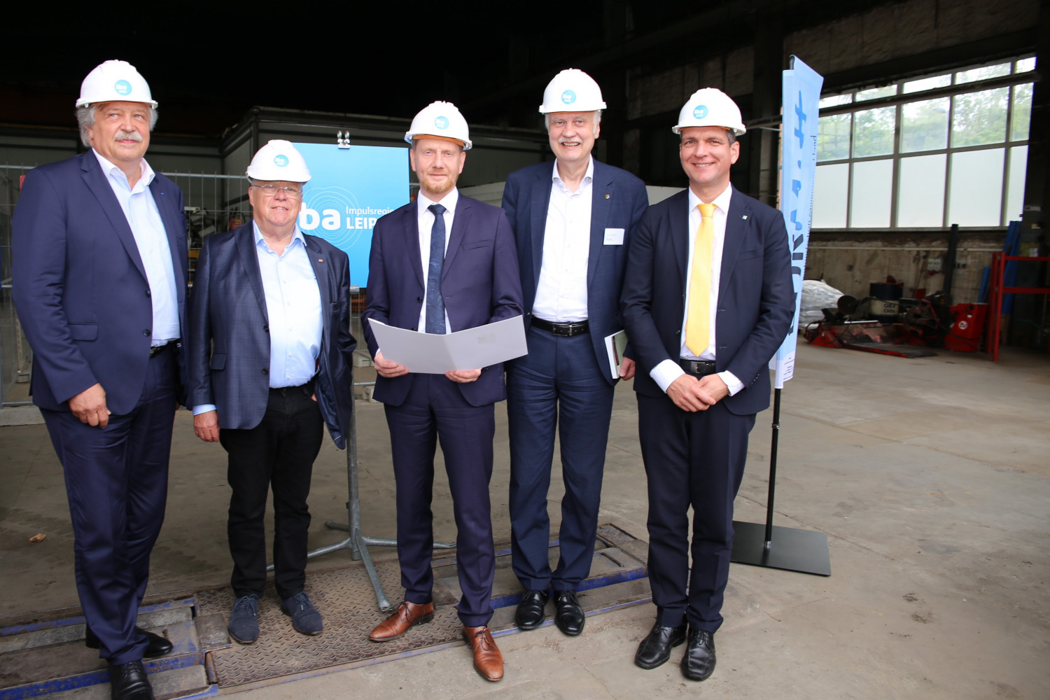 pic_20240530174222_61b42cfff1